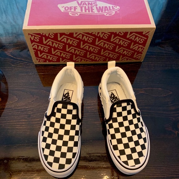 black and cream checkered vans